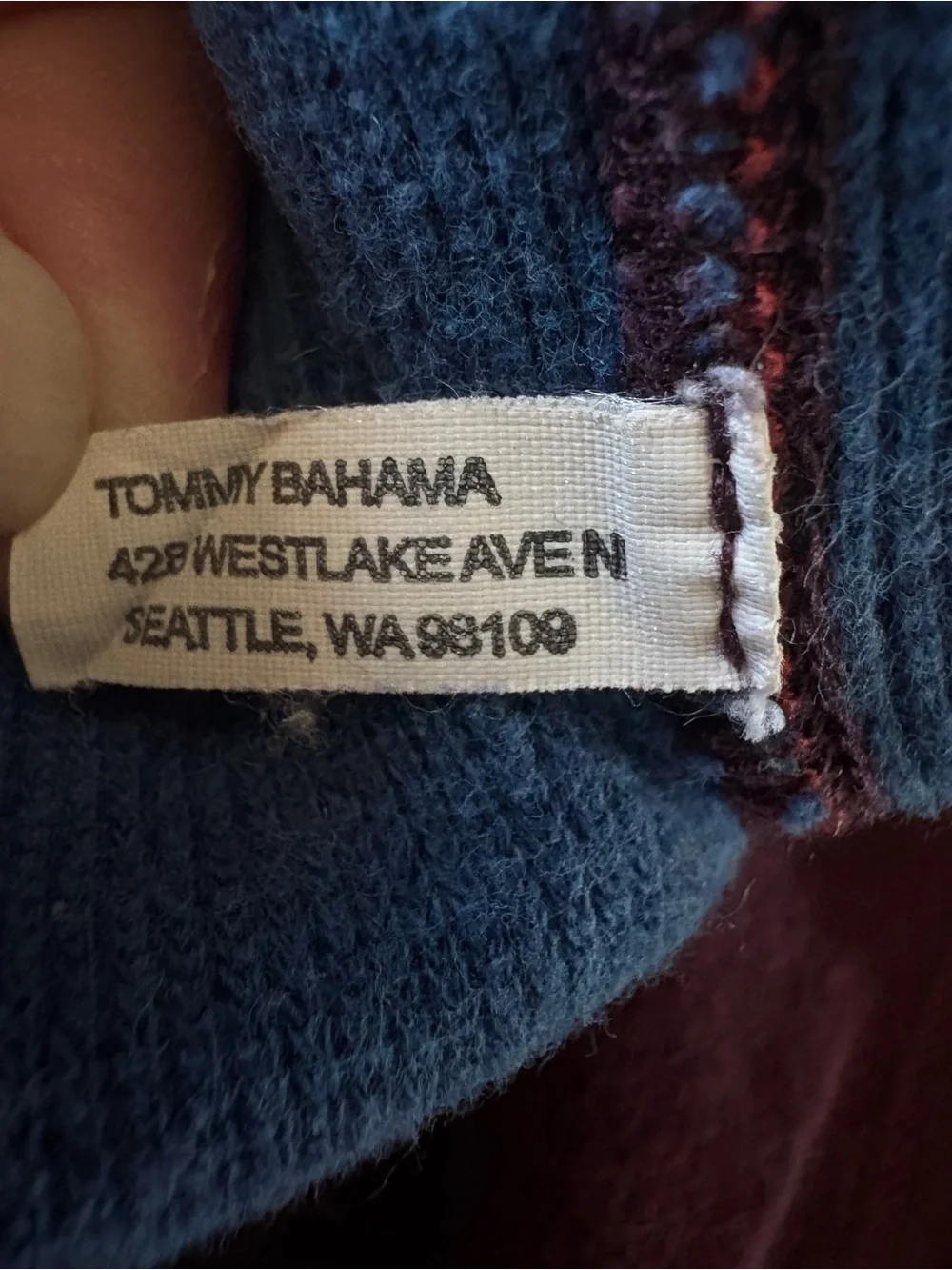 Tommy Bahama Men's V-Neck Sweater in Deep Burgundy Cabincore
